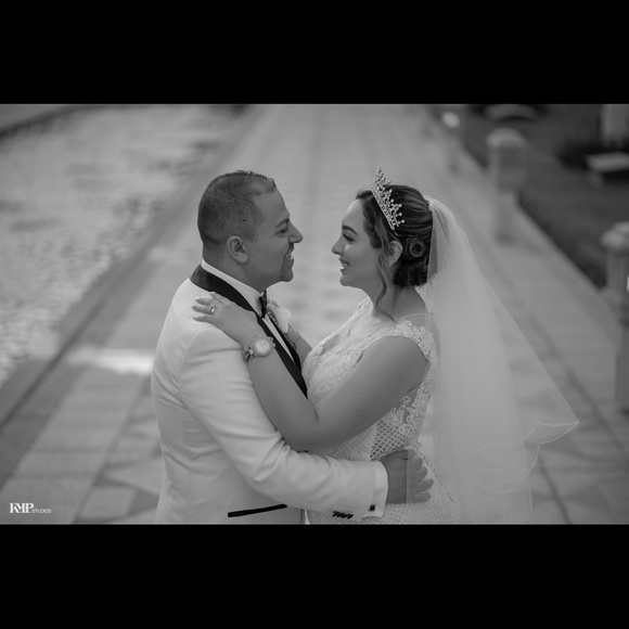 Meet your Posher, Nia - Picture 3 of 5